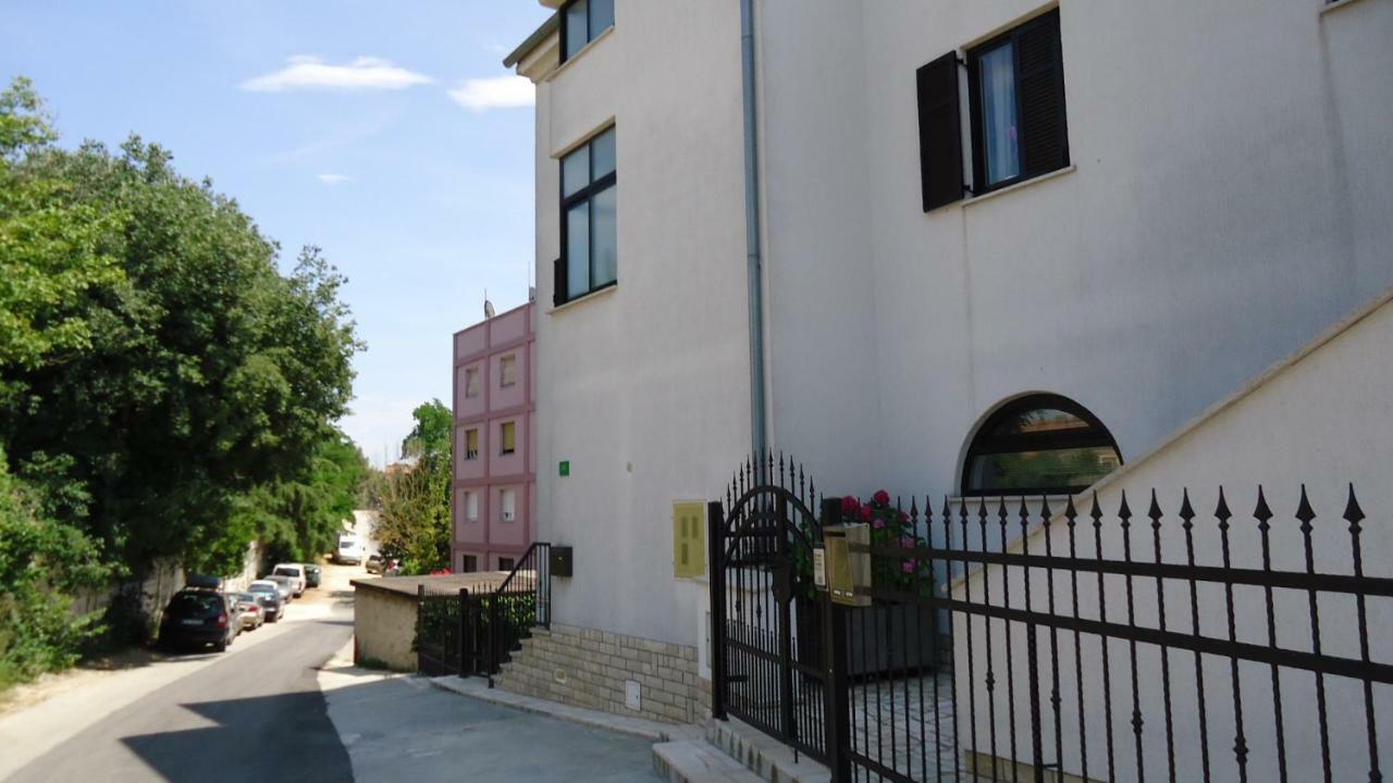 Apartments Ruzica Pula Luaran gambar